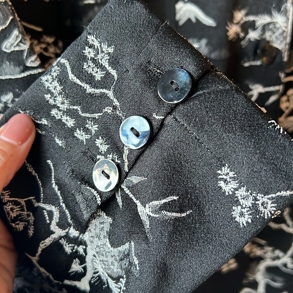 Chico’s Japanese Garden Jacket - Picture 4 of 7